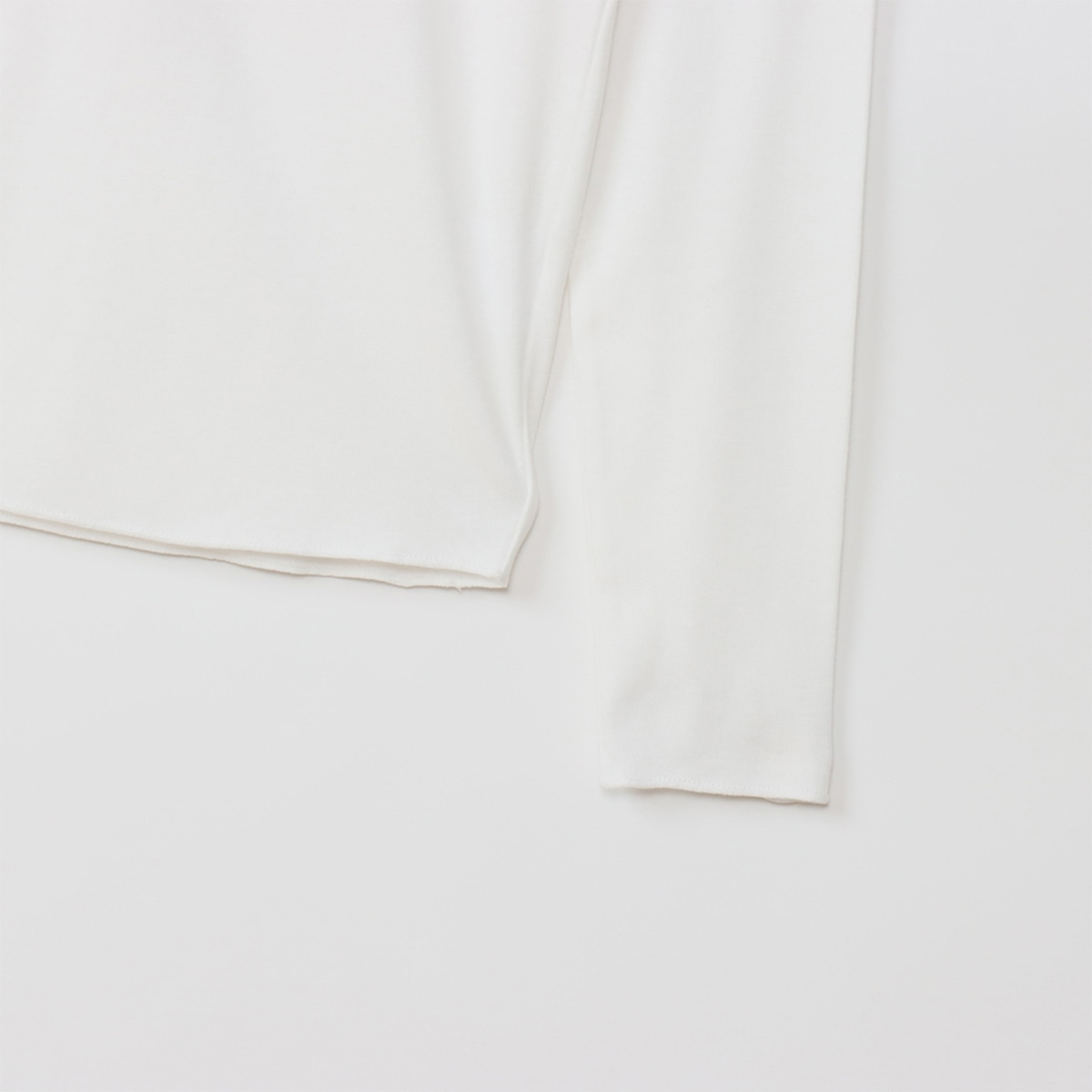 Hanes originals N[lbNOX[uTVc 25FW wCY(HW4-C106)